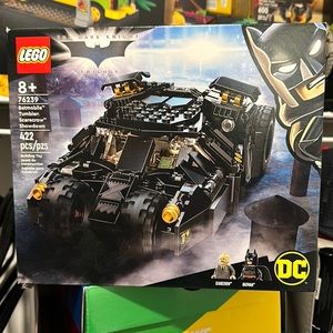 Retired Set Batmobile Tumbler Scarecrow Showdown Lego 76239